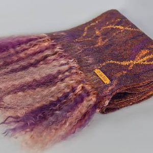 Fialový plstený šál